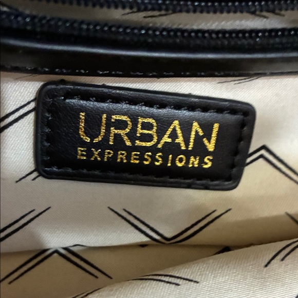 Urban Expressions Black Shoulder Bag - Picture 10 of 11